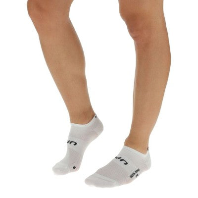 UYN Unisex Essential Sneaker (2prs)