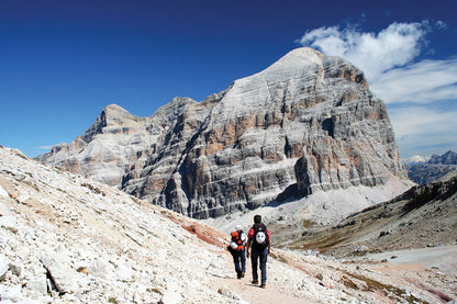 Alta Via 1 - Trekking in the Dolomites (ENG) - DABAI.LV
