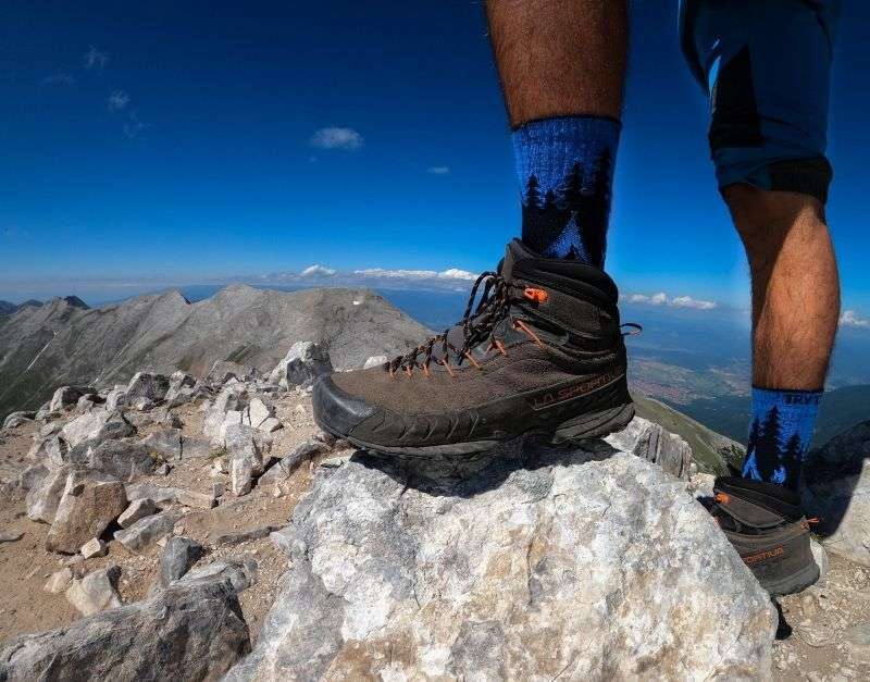 Pirin Hill Merino Wool Hiking Socks - Wolf motive