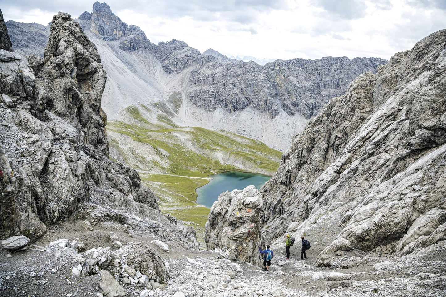 Trekking Austria's Adlerweg - The Eagle's Way (ENG) - DABAI.LV